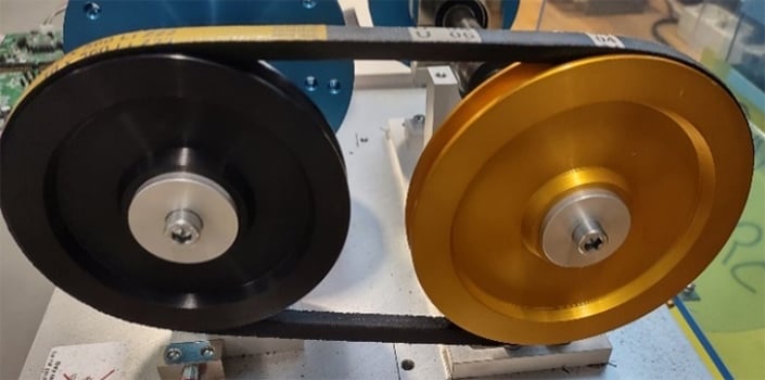 Image showing a belt in good condition with no tear.