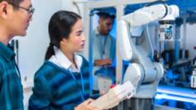 Giving a Helping Hand to AC Servo Motors in Robots Blog