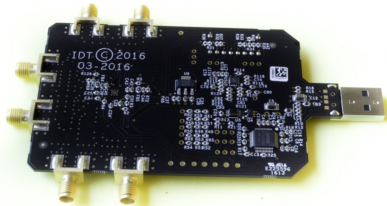 5P35023 VersaClock 3S Programmer Board - bottom