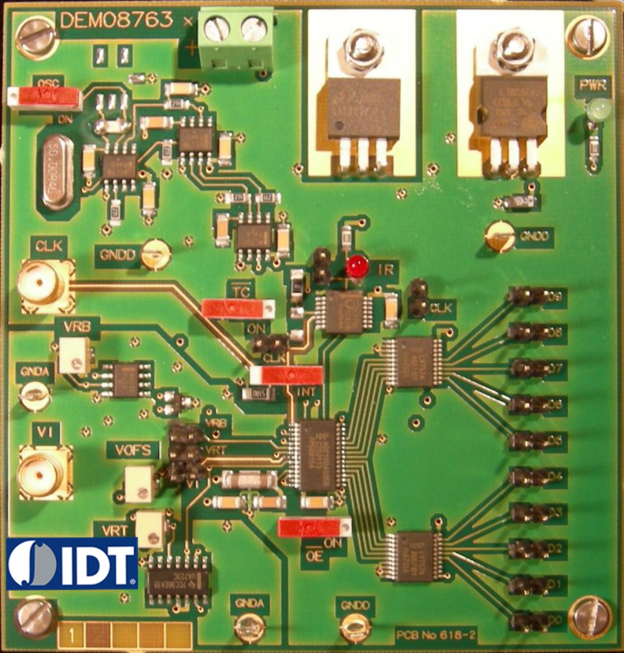ADC1004S030 - Evaluation Board