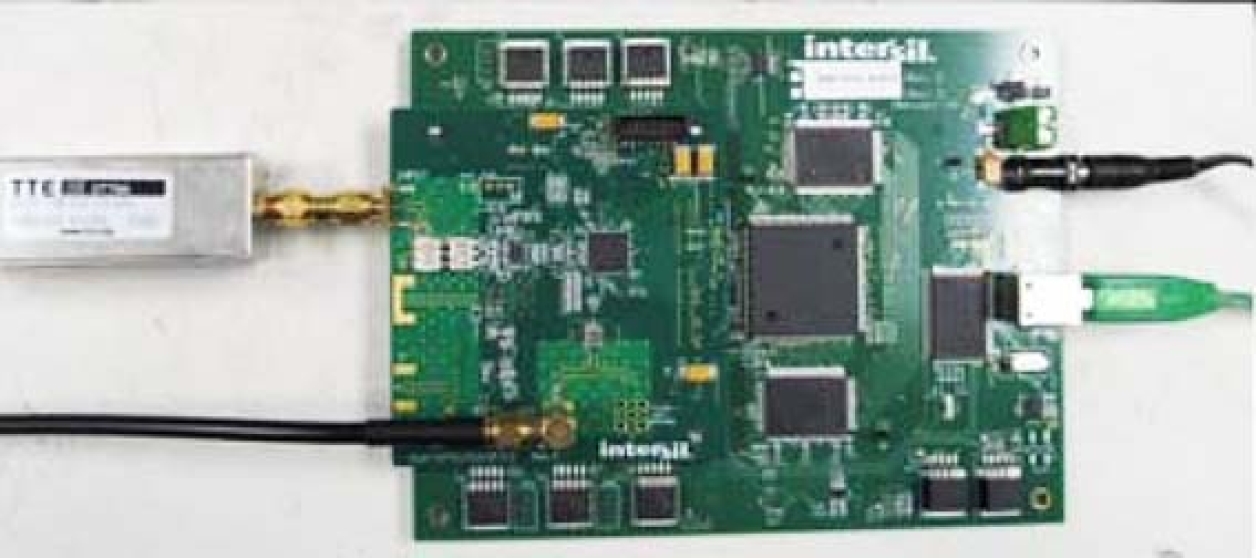 KMB001 Motherboard & ISLA112P50-55210EV1Z Daughter Board