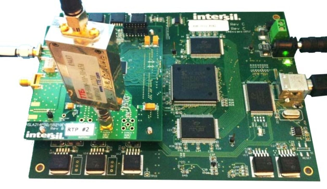 KMB001 Motherboard & ISLA214P50-55210EV1Z Daughter Board