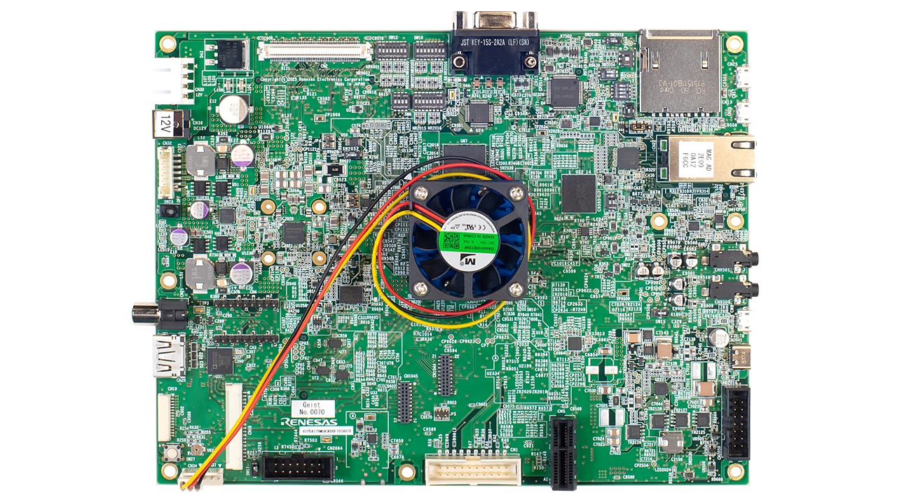 RTP8A779MDASKB0F10S （R-Car M3Le Geist 板）评估板的顶视图。