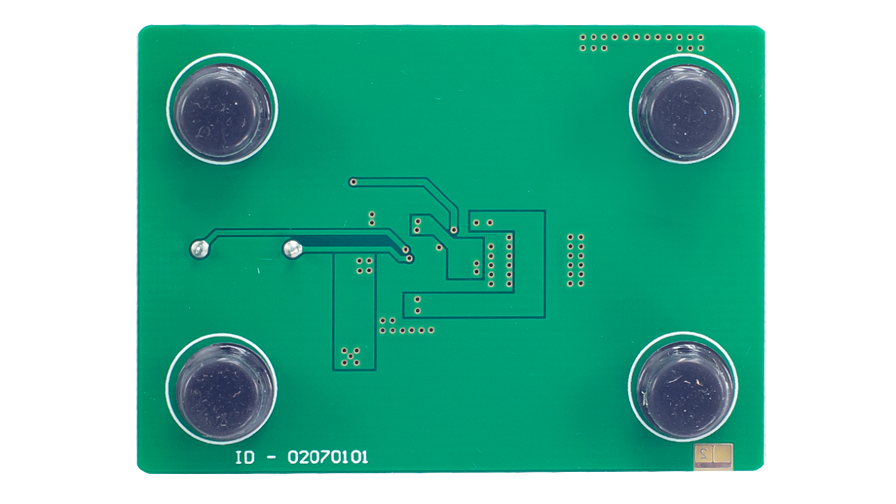 DC/DC 升压转换器和蜂鸣器驱动器参考设计电路板 - 底视图
