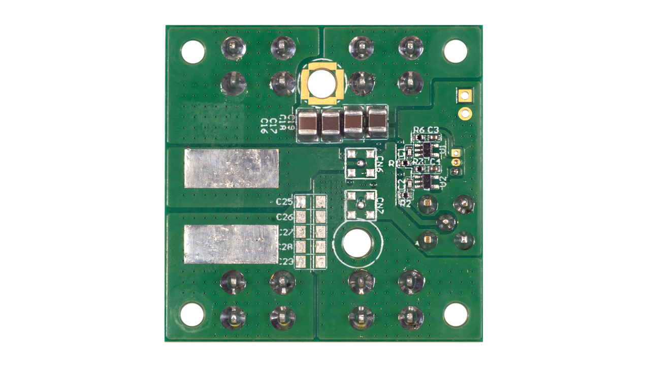 EVB-RTP100E1P8G1FL-DSC评估板的底视图
