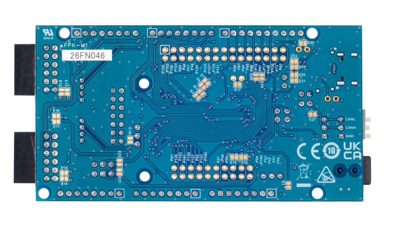 FPB-RL78F25 板的底视图。
