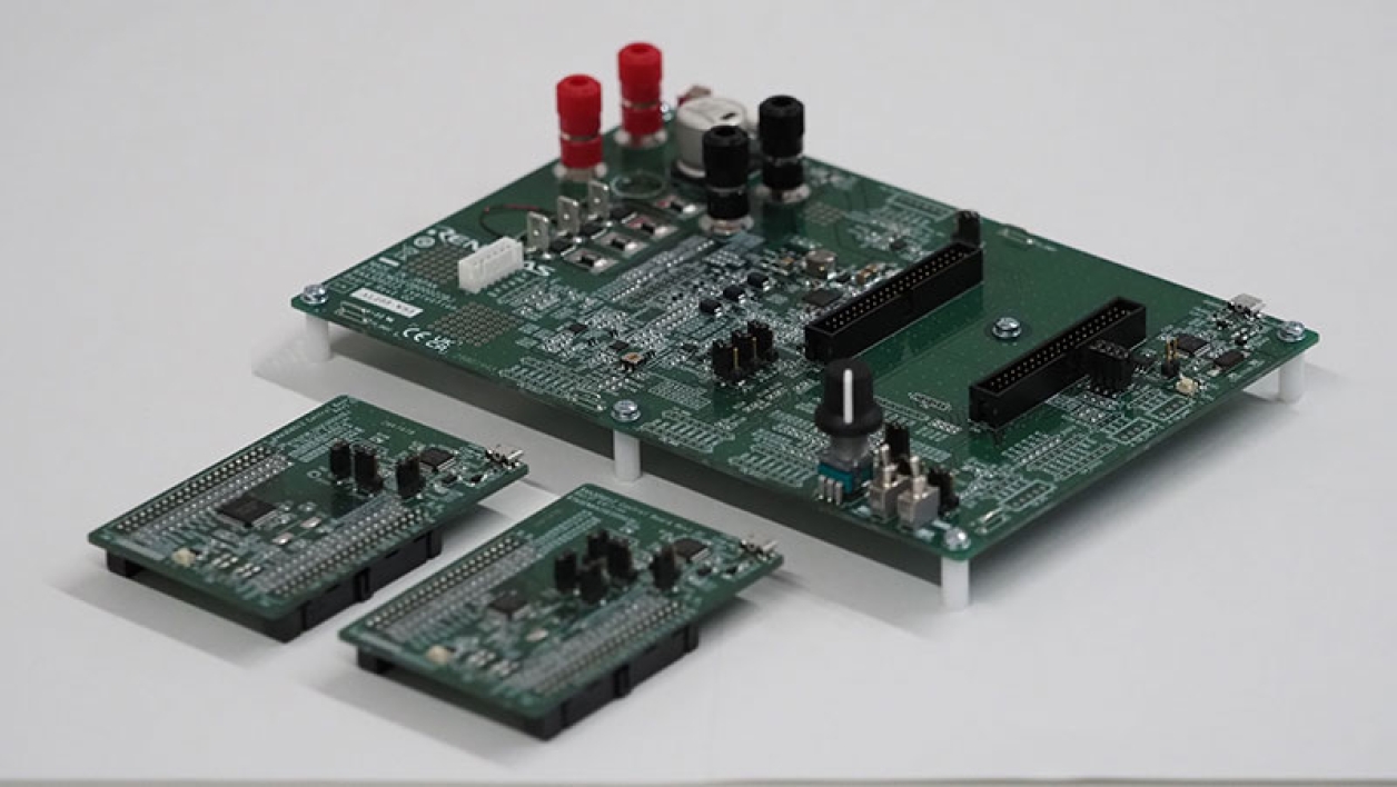 RAA306012 3-Phase Smart Gate Driver Evaluation Boards - Side View