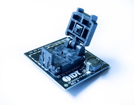5p3502x_versaclock_3s_programmer_board_-_open_socket_board_perspective.jpg
